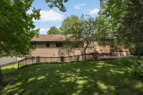 2064 Pin Oak Drive Eagan MN 55122