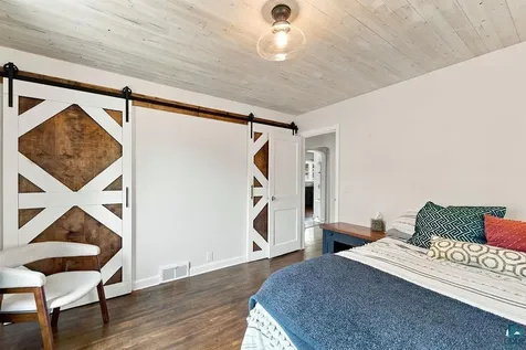 220 E Locust Street Duluth MN 55811