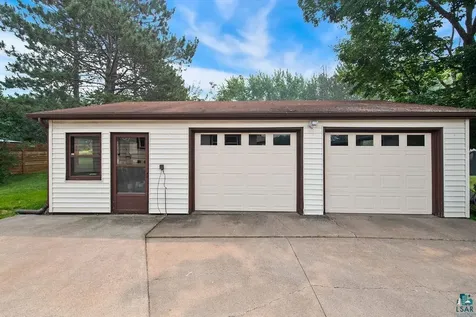 220 E Locust Street Duluth MN 55811