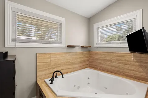 118 Lakeside Drive Stillwater MN 55082