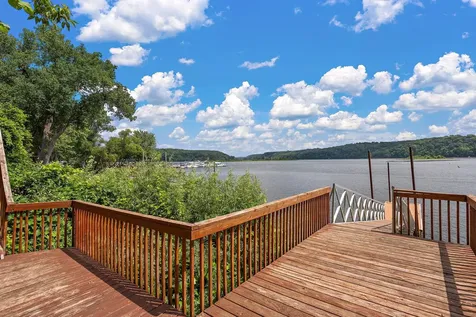 118 Lakeside Drive Stillwater MN 55082