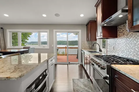 118 Lakeside Drive Stillwater MN 55082