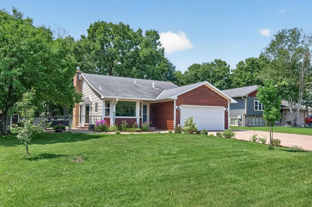 12149 Wisconsin Avenue N Champlin MN 55316