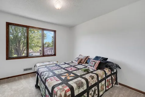8359 Amsden Ridge Drive Bloomington MN 55438