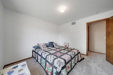 8359 Amsden Ridge Drive Bloomington MN 55438