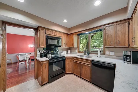 8359 Amsden Ridge Drive Bloomington MN 55438
