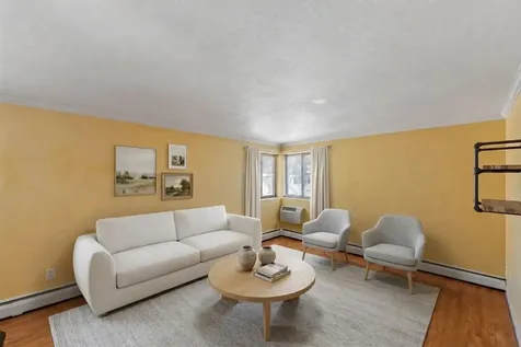 3120 Hennepin Avenue Minneapolis MN 55408