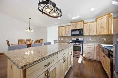 216 30th Avenue E West Fargo ND 58078
