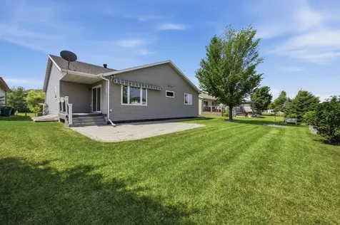 216 30th Avenue E West Fargo ND 58078