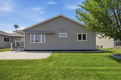 216 30th Avenue E West Fargo ND 58078