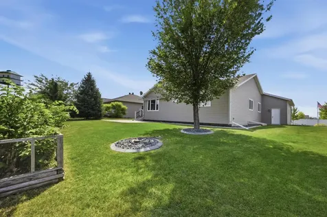 216 30th Avenue E West Fargo ND 58078