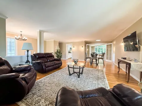 2211 Lenwood Drive SW Rochester MN 55902
