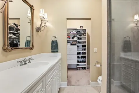 12250 Lakeview Drive N Maple Grove MN 55369