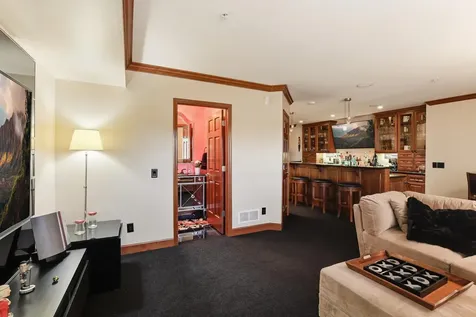 12250 Lakeview Drive N Maple Grove MN 55369