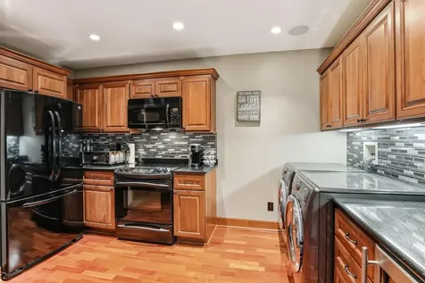 12250 Lakeview Drive N Maple Grove MN 55369