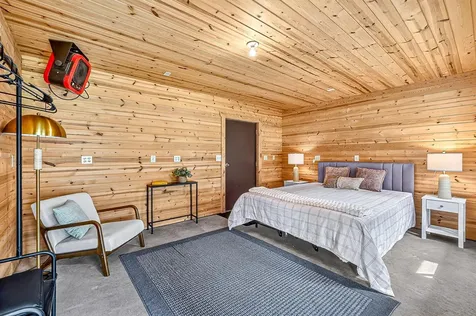 5246 Buck Road Saginaw MN 55779