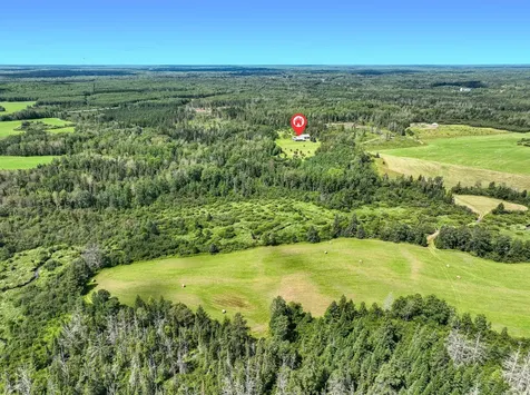 5246 Buck Road Saginaw MN 55779