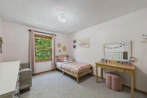 30 B Street Saint Paul MN 55106