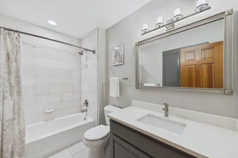 30 B Street Saint Paul MN 55106