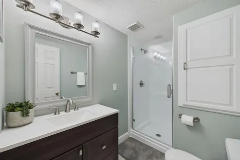 30 B Street Saint Paul MN 55106