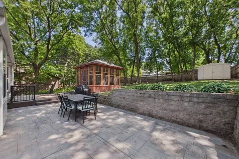 30 B Street Saint Paul MN 55106