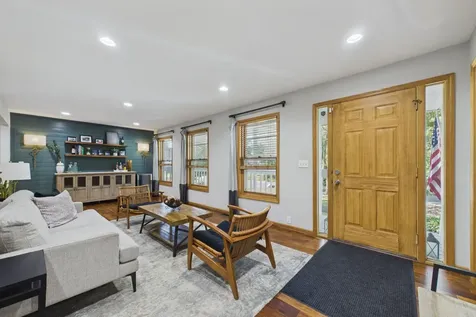 30 B Street Saint Paul MN 55106