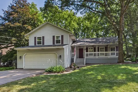 30 B Street Saint Paul MN 55106