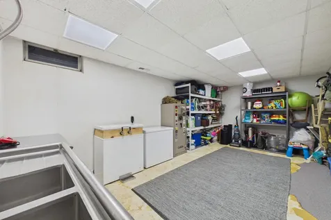 30 B Street Saint Paul MN 55106