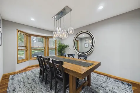 30 B Street Saint Paul MN 55106