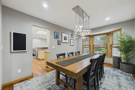 30 B Street Saint Paul MN 55106