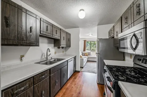 7501 62nd Court N Brooklyn Park MN 55428