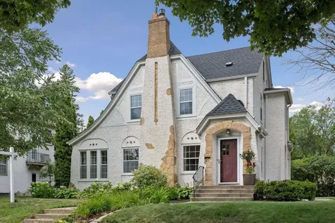 2810 Cleveland Street NE Minneapolis MN 55418