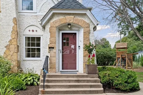 2810 Cleveland Street NE Minneapolis MN 55418