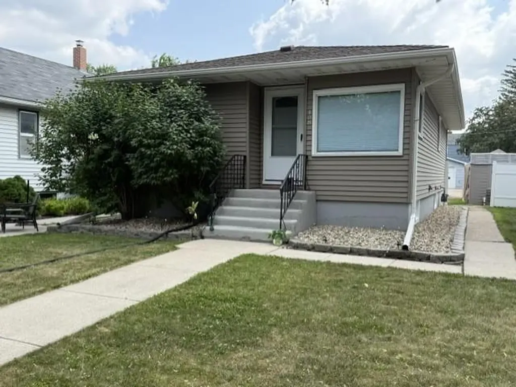 408 8th Street N Breckenridge MN 56520