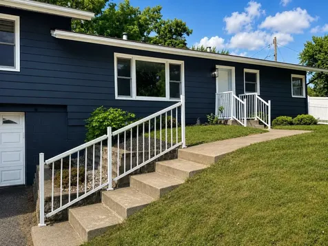 17620 8th Avenue N Plymouth MN 55447