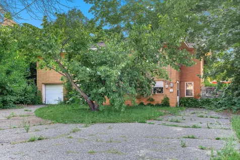 605 Greenbrier Street Saint Paul MN 55106