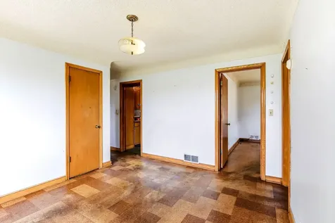 605 Greenbrier Street Saint Paul MN 55106