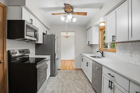 4041 Jersey Avenue N Crystal MN 55427