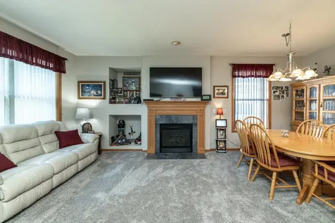 15053 Dutchman Way Apple Valley MN 55124