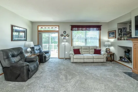 15053 Dutchman Way Apple Valley MN 55124