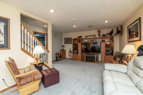 15053 Dutchman Way Apple Valley MN 55124