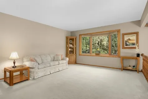 654 Tanglewood Drive Shoreview MN 55126