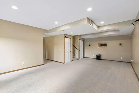 1830 Penstemon Lane Shakopee MN 55379