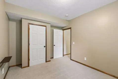 1830 Penstemon Lane Shakopee MN 55379