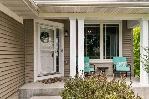 1830 Penstemon Lane Shakopee MN 55379