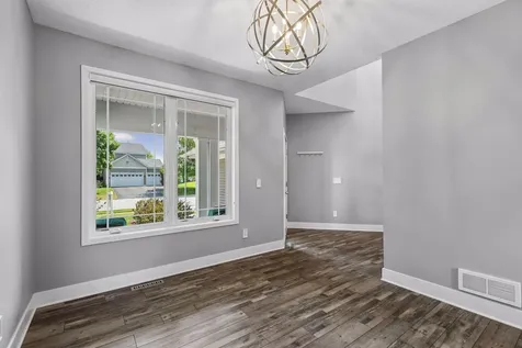 1830 Penstemon Lane Shakopee MN 55379