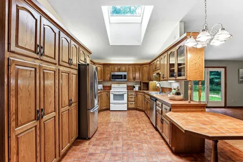 1775 214th Avenue NW Oak Grove MN 55011