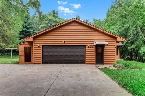 1775 214th Avenue NW Oak Grove MN 55011