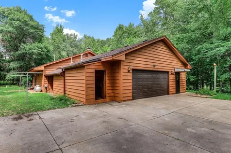 1775 214th Avenue NW Oak Grove MN 55011