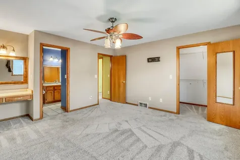 3902 6th Street S Moorhead MN 56560